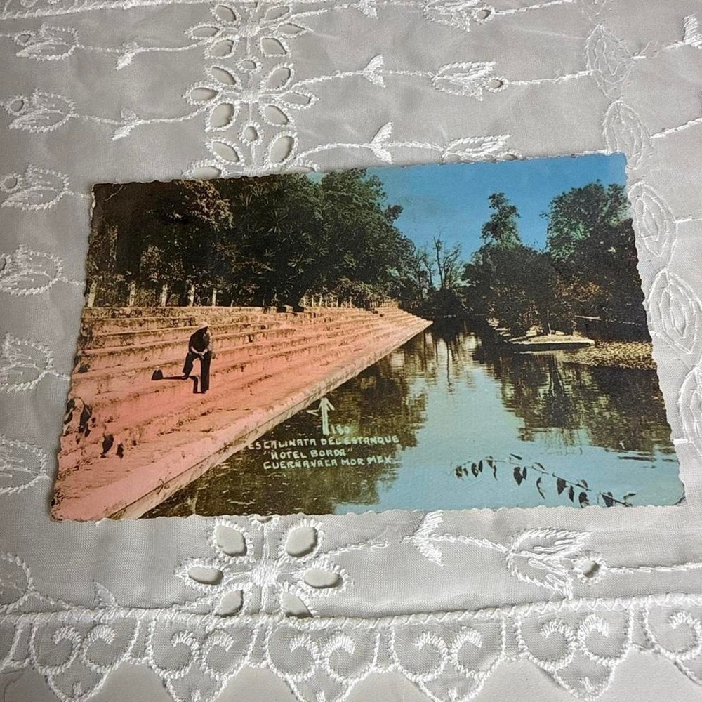 Vintage 1943 Cuernavaca Mexico Hotel Borda Postcard